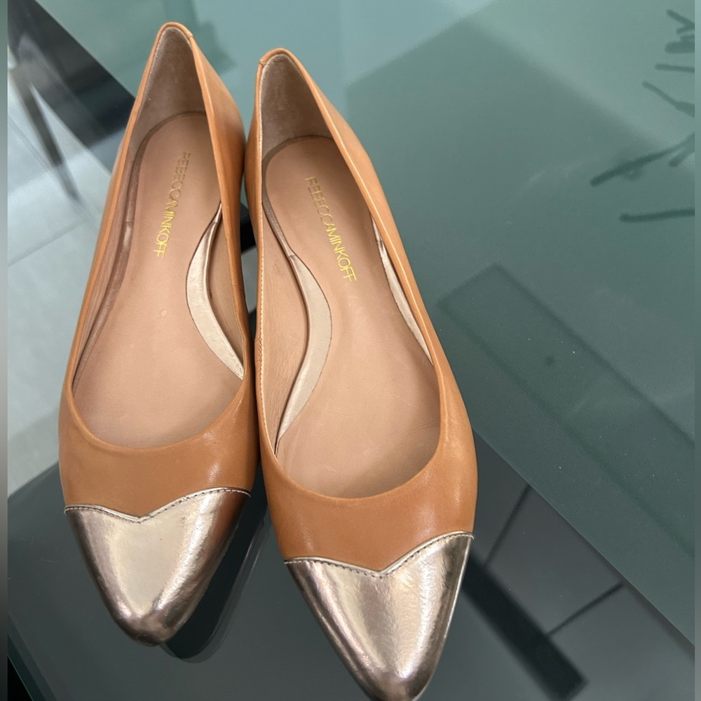 Rebecca Minkoff flat loafer. Tan/gold 8